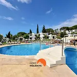 #121 Aconchegante T1 Em By Holidays شقة