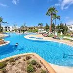 #121 Aconchegante T1 Em By Holidays Daire