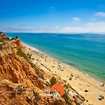 #121 Aconchegante T1 Em By Holidays Daire