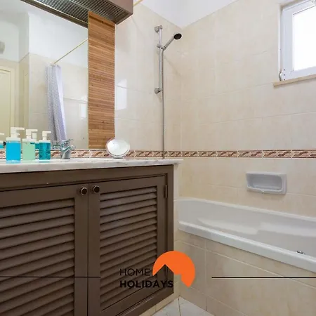 #121 Aconchegante T1 Em By Holidays Apartament